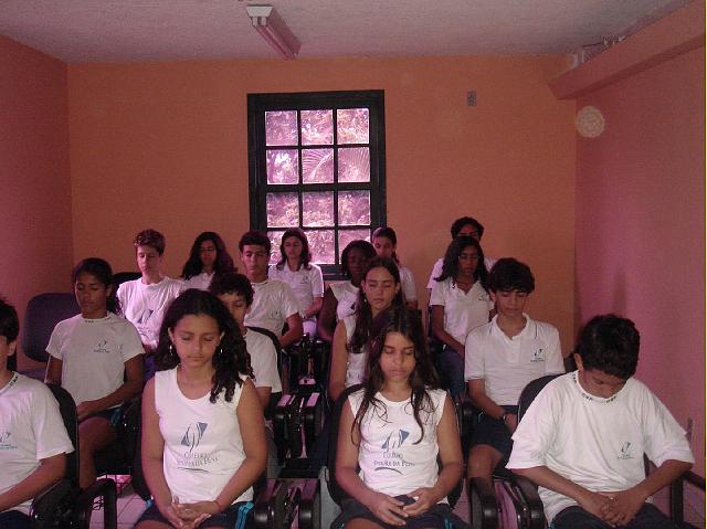 5Brasil - Rio.jpg - 3 June 2008 Students practising Transcendental Meditation together express the simplicity and naturalness of transcending. 